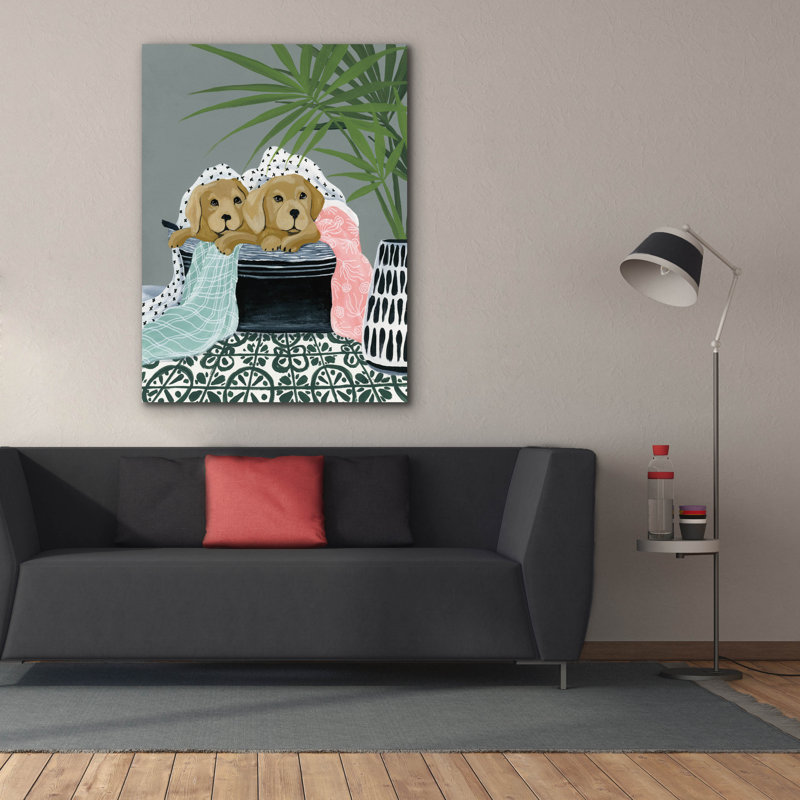 «Laundry Dogs» par Yvette St. Amant, art mural sur toile, H 54 po x l 40 po x P 1,5 po