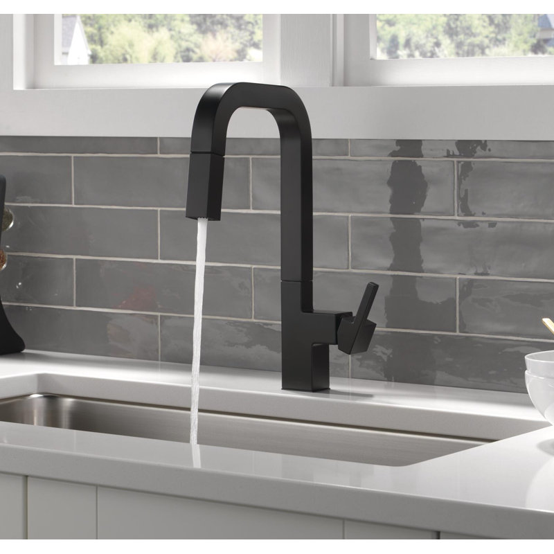 Junction Matte Black Kitchen Faucet with Pull Down Sprayer, Modern Single Hole Kitchen Sink Faucet, Single Handle, Matte Black