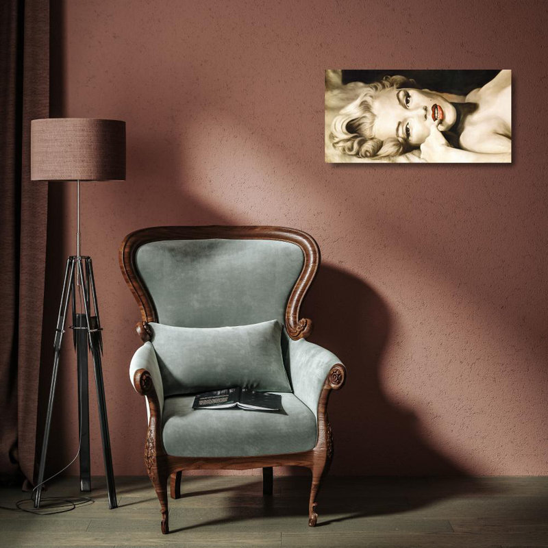 Marilyn Monroe - Reclined