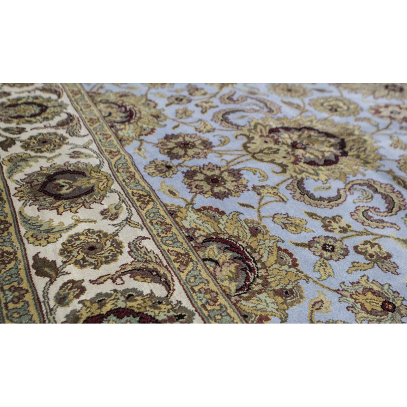 Tapis bleu clair et ivoire noué à la main de haute qualité