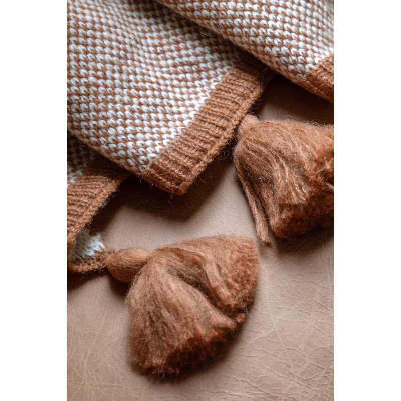 Steinar Throw Blanket