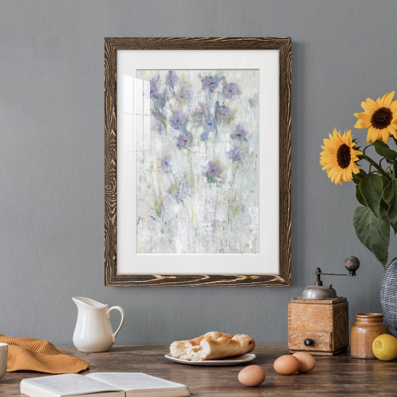 Lavande florale Fresco I encadré mat - prêt à accrocher, Cadre noyer, H 38 po x l 28 po x P 1 po