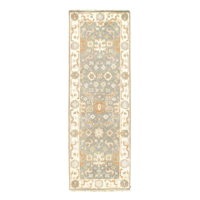 Oriental Area Rug in Gray