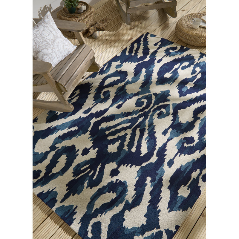 Kasuri Hand Hooked Ikat Area Rug in Indigo/Ivory, Rectangle 6'7" x 9'2"