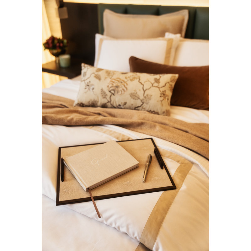 4-Piece Pearl Classic Hotel Linen Set, King