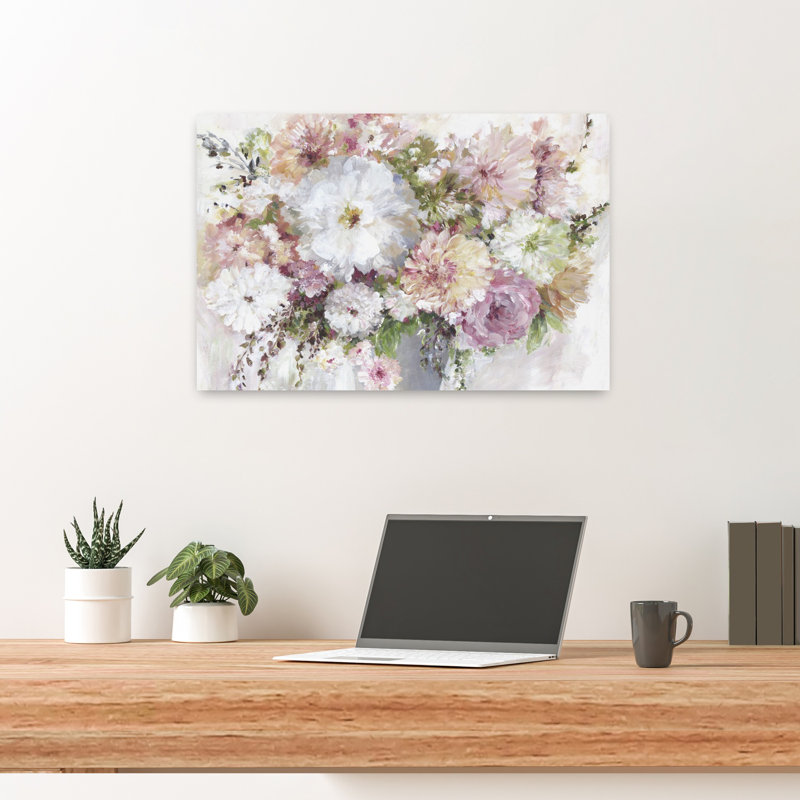Bouqet délicat, élégant, romantique, art floral, H 16 po x l 24 po
