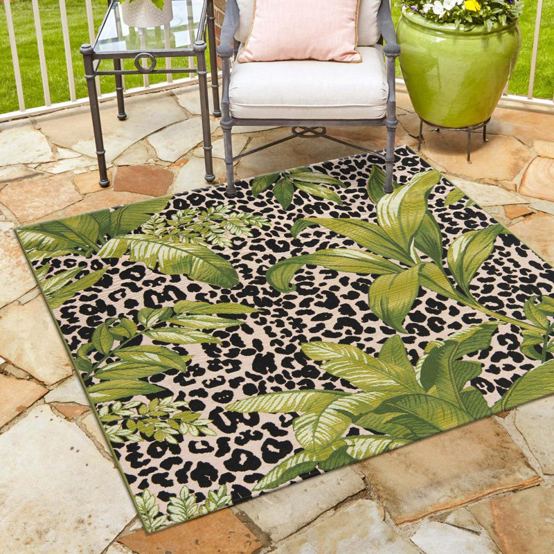 Tapis intérieur / extérieur vert Asuna Asromeda, Carré 7 pi 10 po