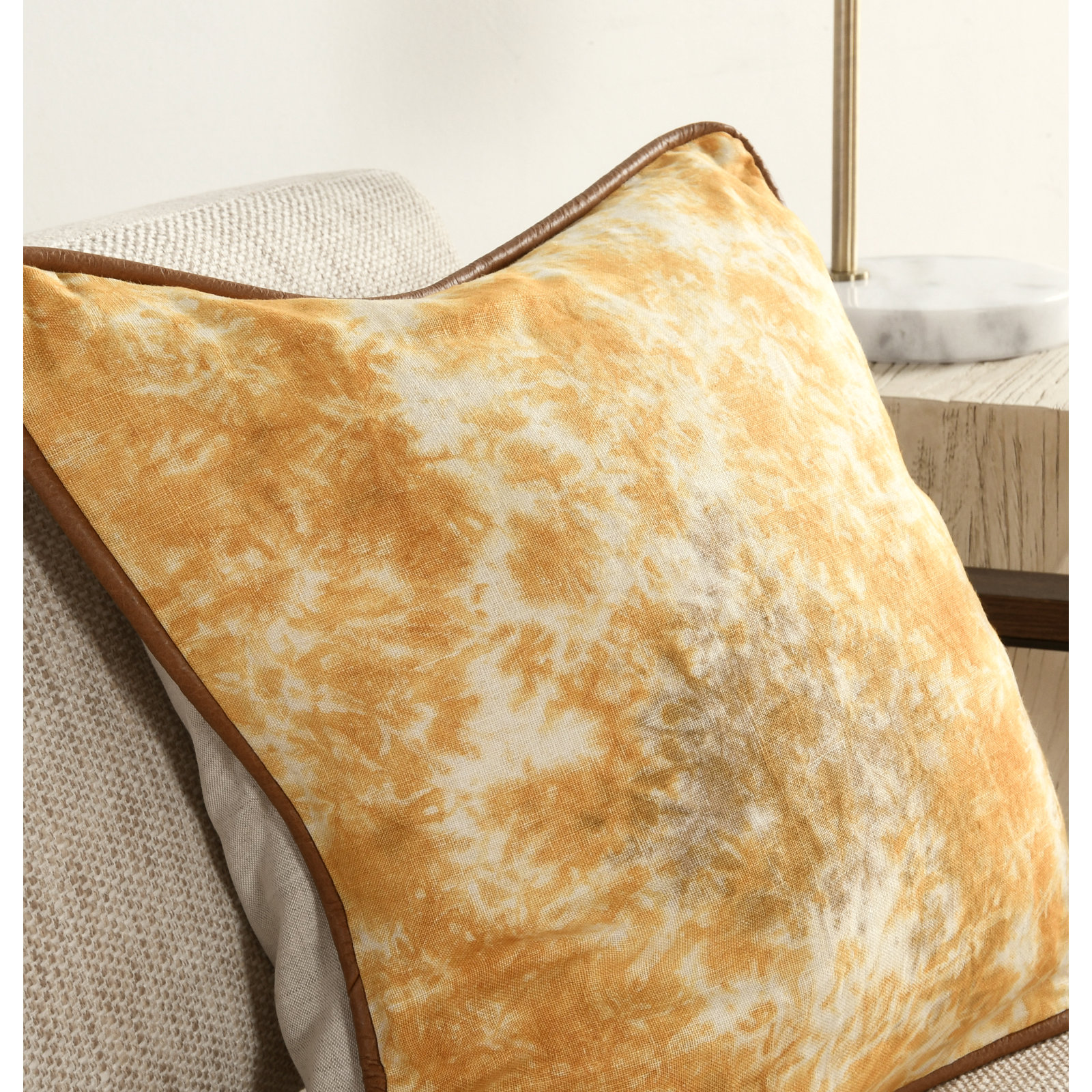 Ophira Linen Throw Pillow, Yellow