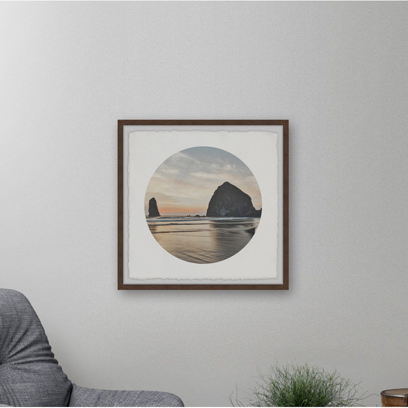 « coastal rock »-reproduction de photo sur papier encadrée, H 18 po x l 18 po x P 1,5 po