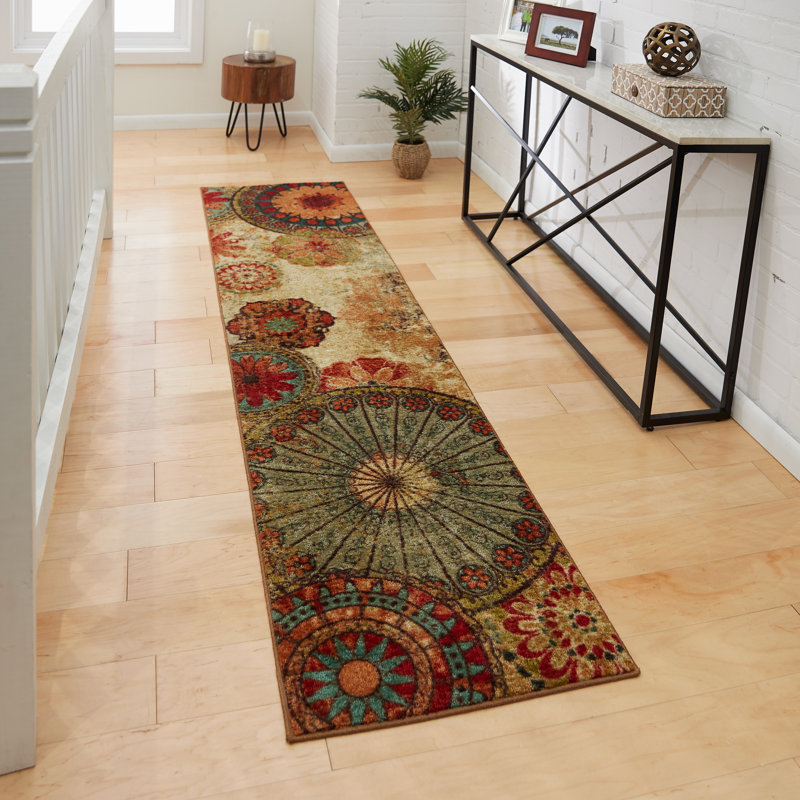 Tapis beige à motif floral Niamalika, Tapis de couloir 2 pi x 8 pi