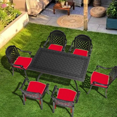 Ensemble de mobilier de jardin en aluminium moulé (7 pièces), structure noire, coussins d'assise rouges, style traditionnel aux lignes raffinées, revêtement, dossier confortable, empilable, patins antidérapants résistants aux intempéries et au soleil.