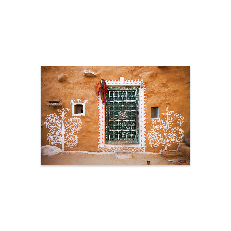 Inde, Rajasthan. Extérieur de maison traditionnelle du désert. «On plastique / acrylique» par Jaynes Gallery, peinture