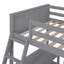 Lit superposé simple au-dessus d'un lit double gris avec bureau de rangement en bois massif et pour chambre à coucher organisée dans des tons confortables-118034004