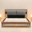 Lit pour grand lit en cuir brun et gris, avec coussin de dossier ergonomique, veilleuses 2 pièces et tête de lit confortable en simili cuir avec support de poids réparti, structure en métal à DEL-121077175