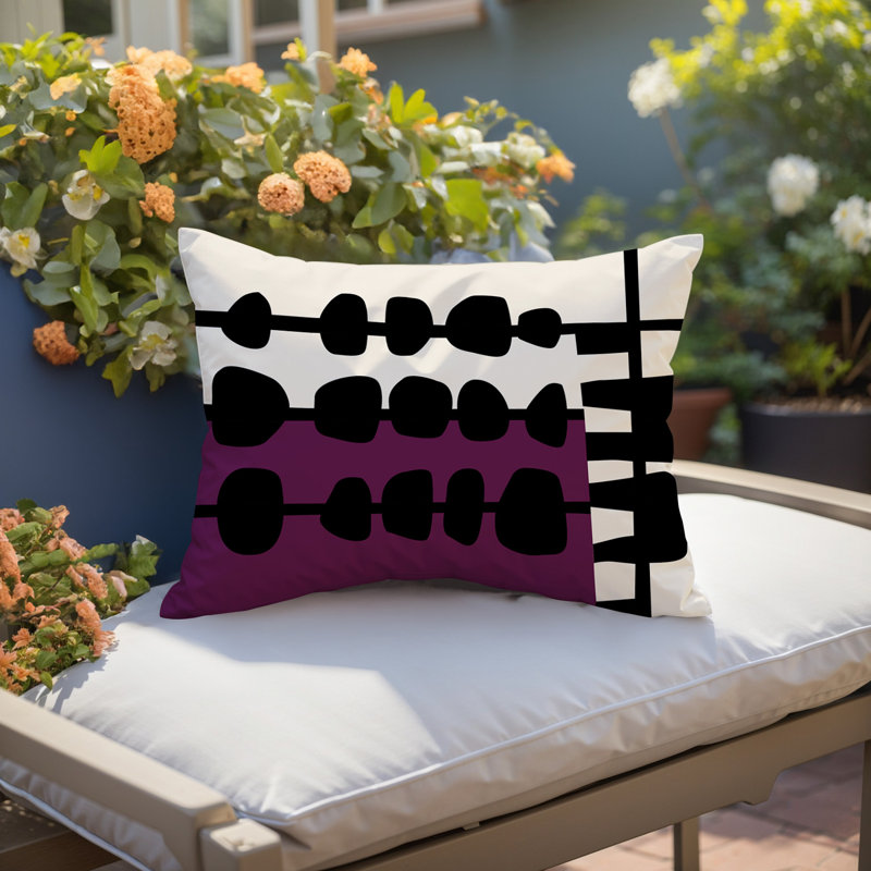 Oreiller rectangulaire réversible intérieur / extérieur Dola, H 18 po x l 25 po, Mauve / noir / blanc cassé