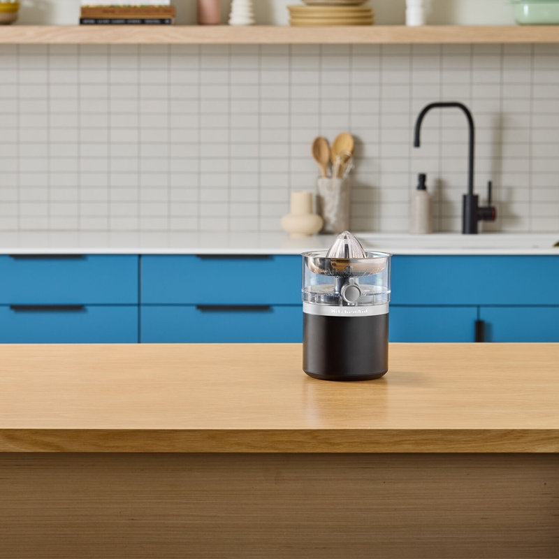 Extracteur de jus sans fil KitchenAid Go avec alésoir à inversion automatique et bec verseur de précision