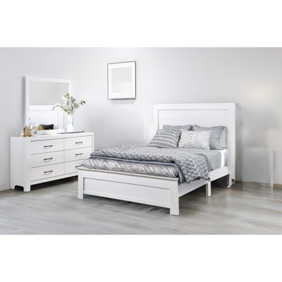 Sibby White Panel Bedroom Set