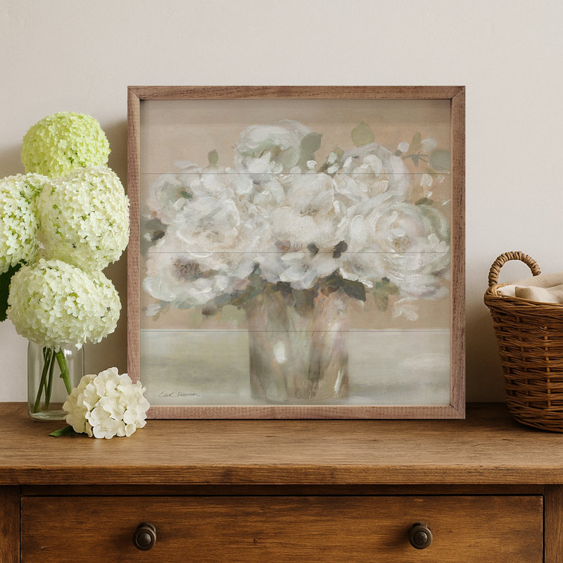 «Tender White Blooms 2» par Carol Robinson, H 4 po x l 4 po