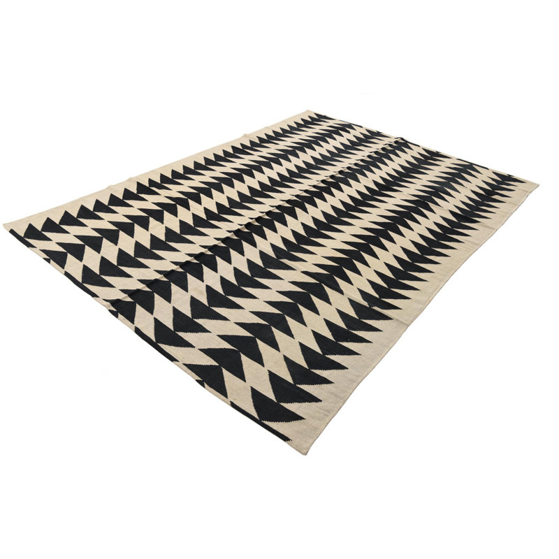 Tapis noir et blanc Orta
