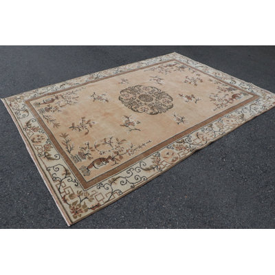 Grand tapis turc beige tissé à la main idéal pour le salon de la chambre à coucher et la salle à manger avec un design rétro inspiré de l'Anatolie