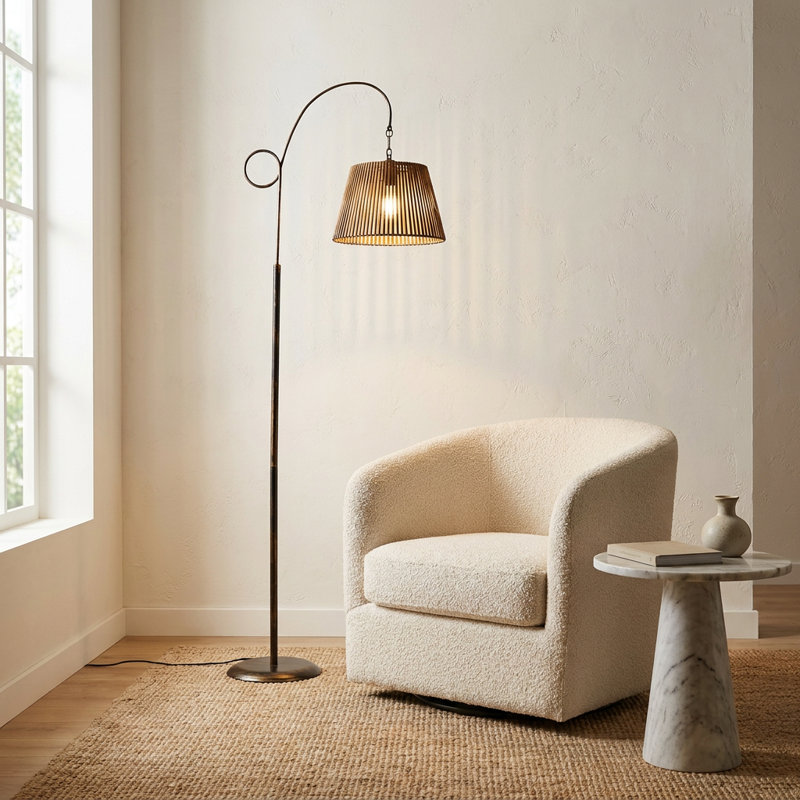 Lampe sur pied arquée de style bambou Kai
