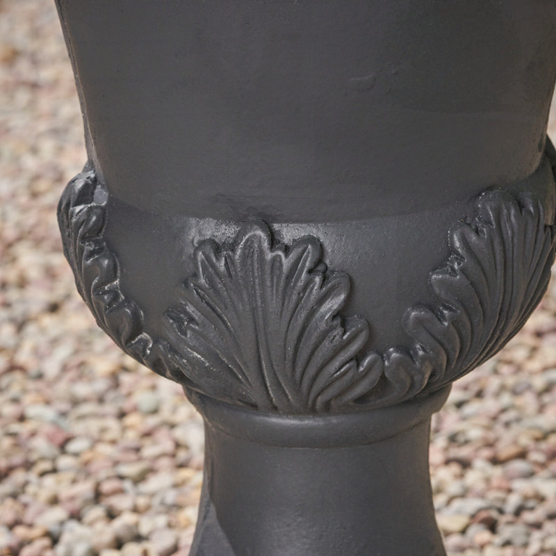 Outdoor Modern Planter, Black