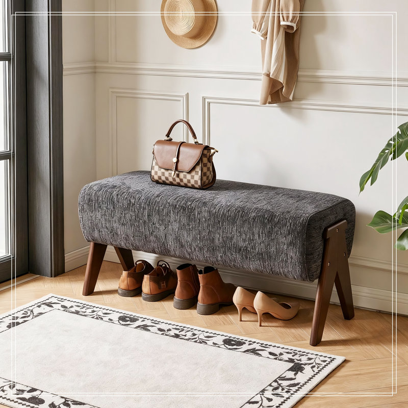 Chenille Trentham avec pieds en bois robuste, Grey