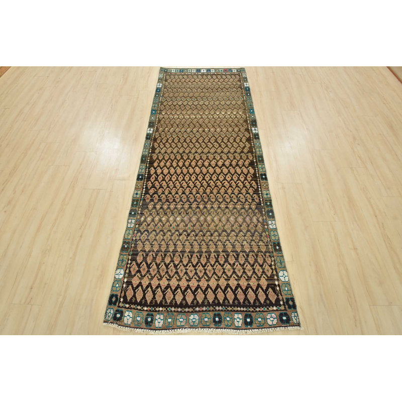 Tapis unique brun de 3 pi 6 po x 8 pi 10 po