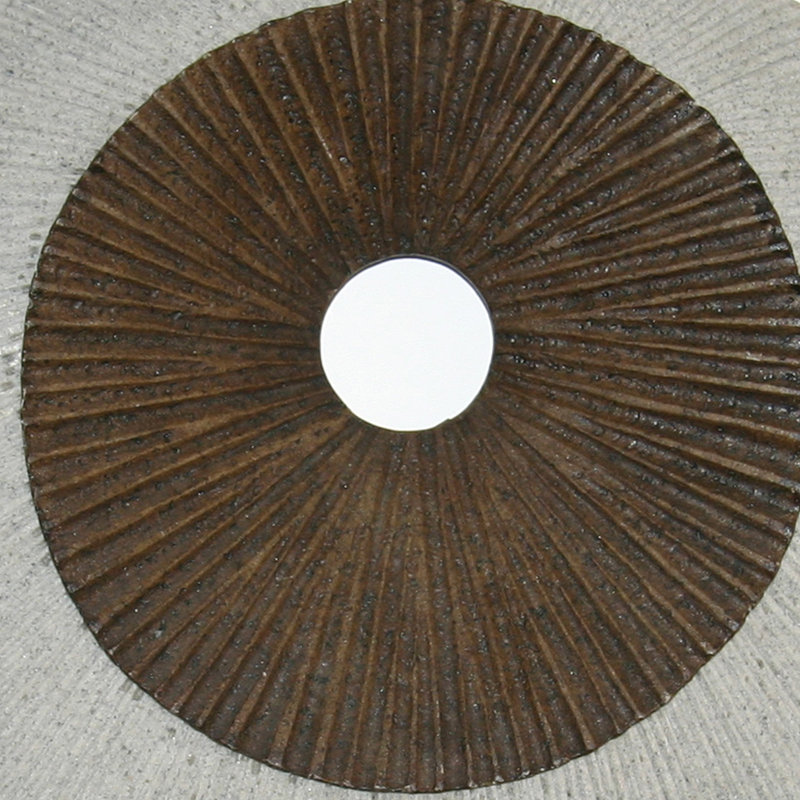 Art mural rond et nervuré en grès double couche, moyen, brun et beige, H 19 po x l 19 po x P 1 po, Brun