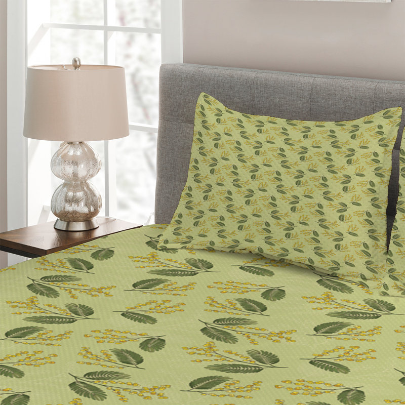 Farmhouse / Country Polyester Floral Coverlet, King Bedspread + 2 Shams