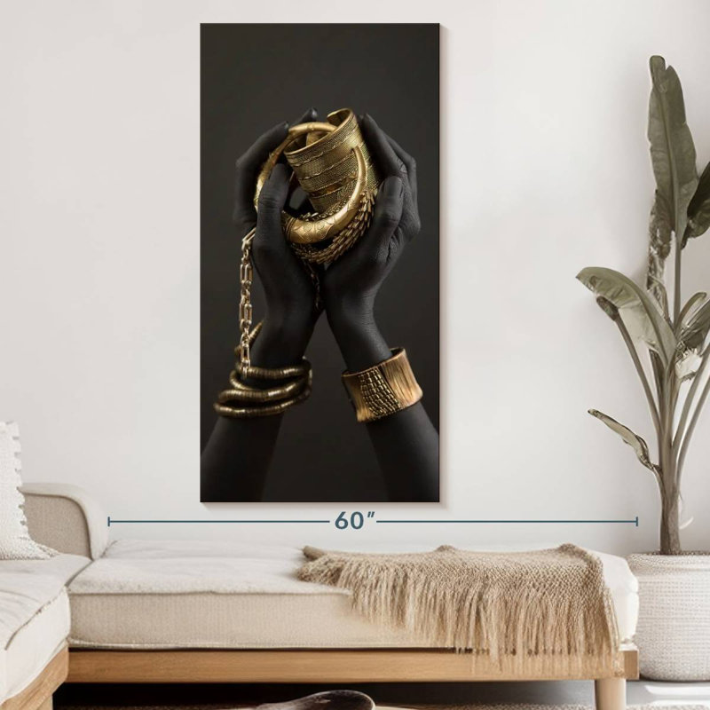 Femme africaine, mains dorées sur toile, H 54 po x l 27 po x P 1,25 po