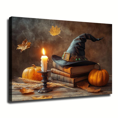 Nature morte d'Halloween : chapeau de sorcière, livres anciens, citrouille et bougie allumée, peinture à l'huile sur toile tendue grand format, idéale pour le salon ou la chambre.