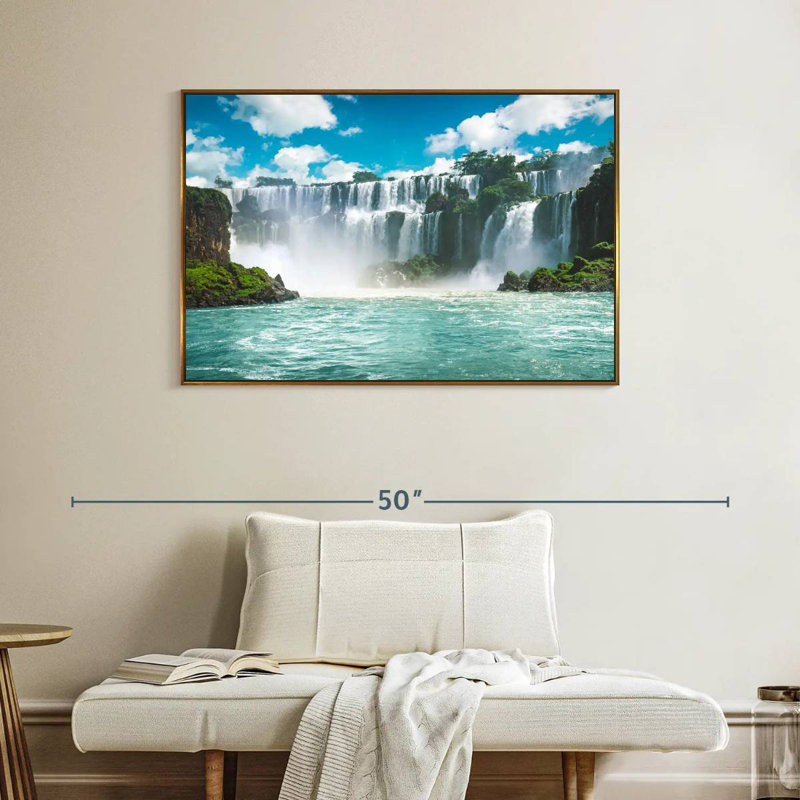 Enchanteresse des chutes d'Iguazu, Cadre flottant doré, 40 po x 27 po