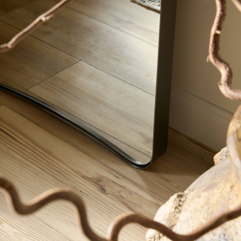 Hamza Free Form Iron Mirror