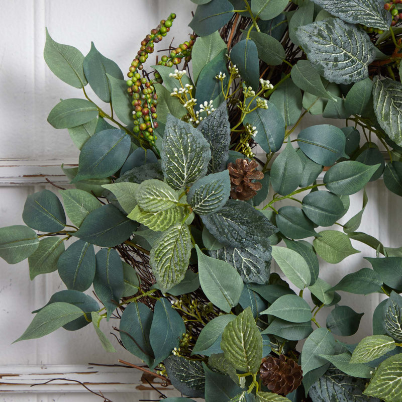 Faux Fittonia Polyester 23'' Wreath