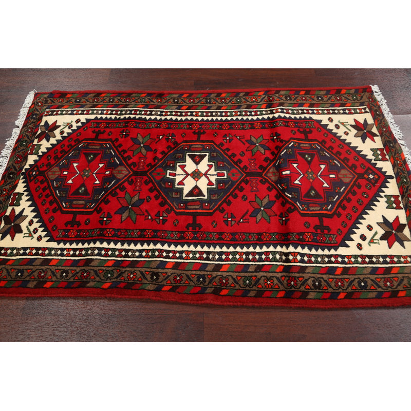 Tapis rouge en laine noué à la main de conception unique 3 pi 3 po x 5 pi 2 po Aleeza