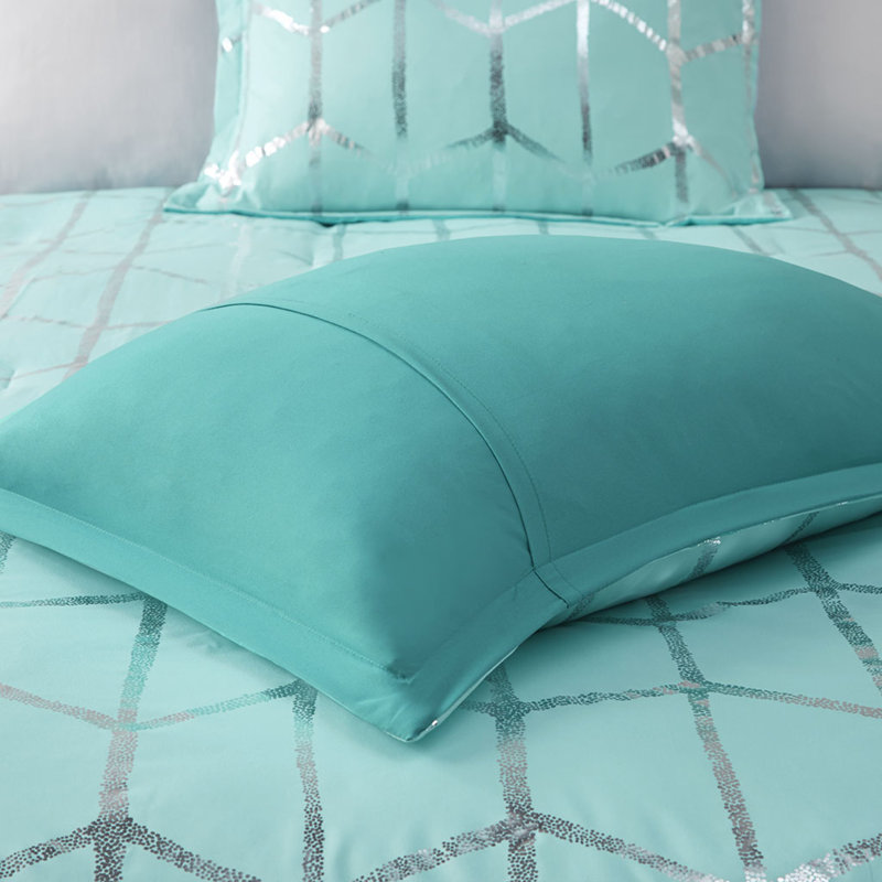 Hypoallergenic Aqua Metallic Bedding Set, Soft Polyester, Contemporary Bedroom