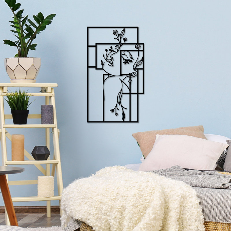 Elegant Black Decorative Metal Wall Accessory, 27.6 x 27.6 inches | 100% Metal Construction, Thickness: 0.06 inches | Easy Wall Mounting, Stylish Home Decor for Living Room & Office, Durable and Chic Design