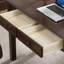 Bureau de style américain avec tiroirs rectangulaires
