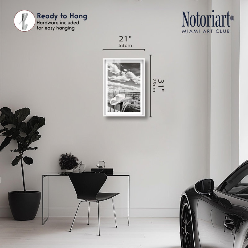 «Cowboy's Rest Shadowbox» par Notoriart, H 31 po x l 21 po, Blanc