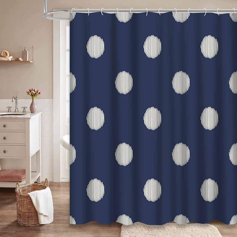 Rideau de douche élégant à pois bleu marine avec 12 crochets Dots, L 72 po x l 84 po