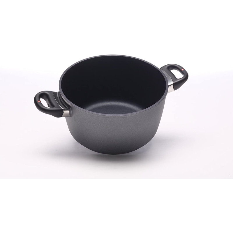 Swiss Diamond 8.5-qt. Stock Pot with Lid, 5.5 Quarts