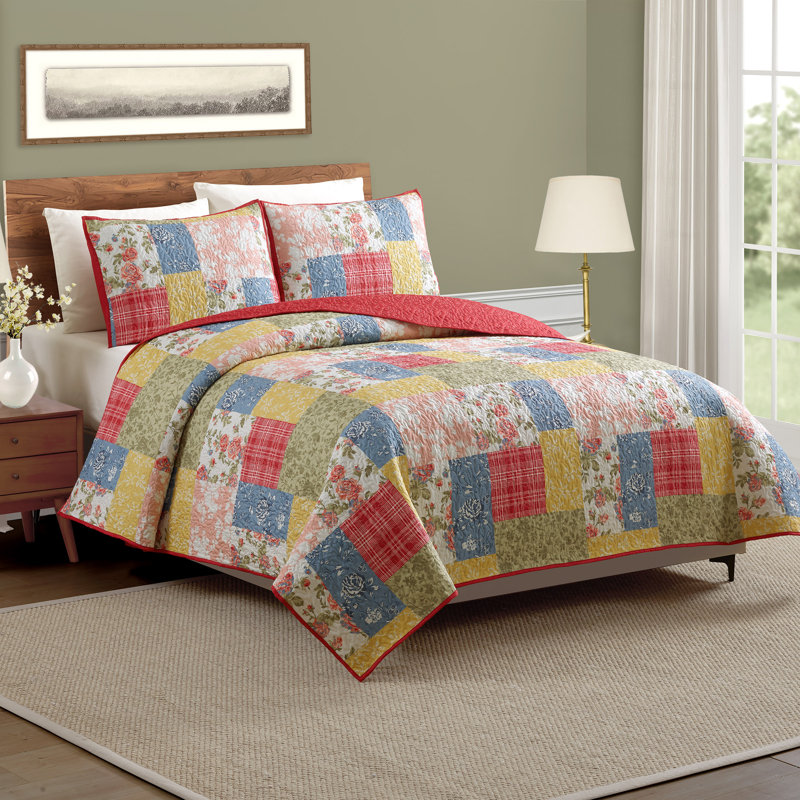 Ensemble de courtepointe Farmhouse Florals, Full/Queen Quilt + 2 Standard Shams