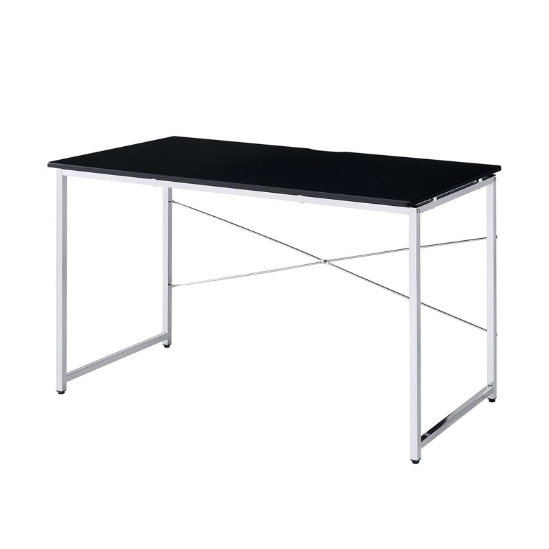 Bureau rectangulaire avec structure en métal