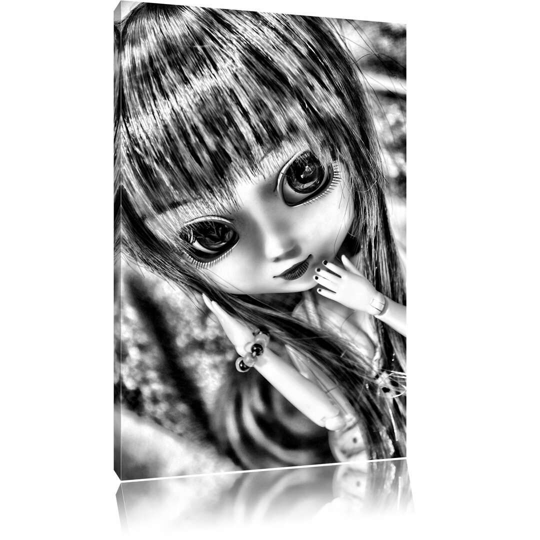 Leinwandbild Stylische Pullip-Puppe mit blauen Haaren in Monochrom