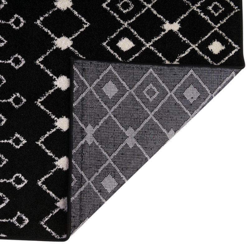 Tapis noir / blanc en polypropylène tissé à la machine Briehn, Tapis de couloir 2 pi 7 po x 12 pi