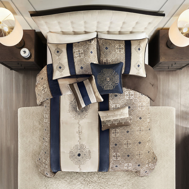 Grand lit - rembourrage d'édredon en tissu bleu marine