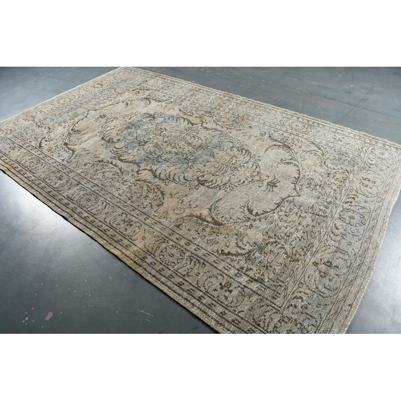 Tapis turc rétro en laine beige à motifs géométriques, idéal pour les grands espaces de chambre à coucher
