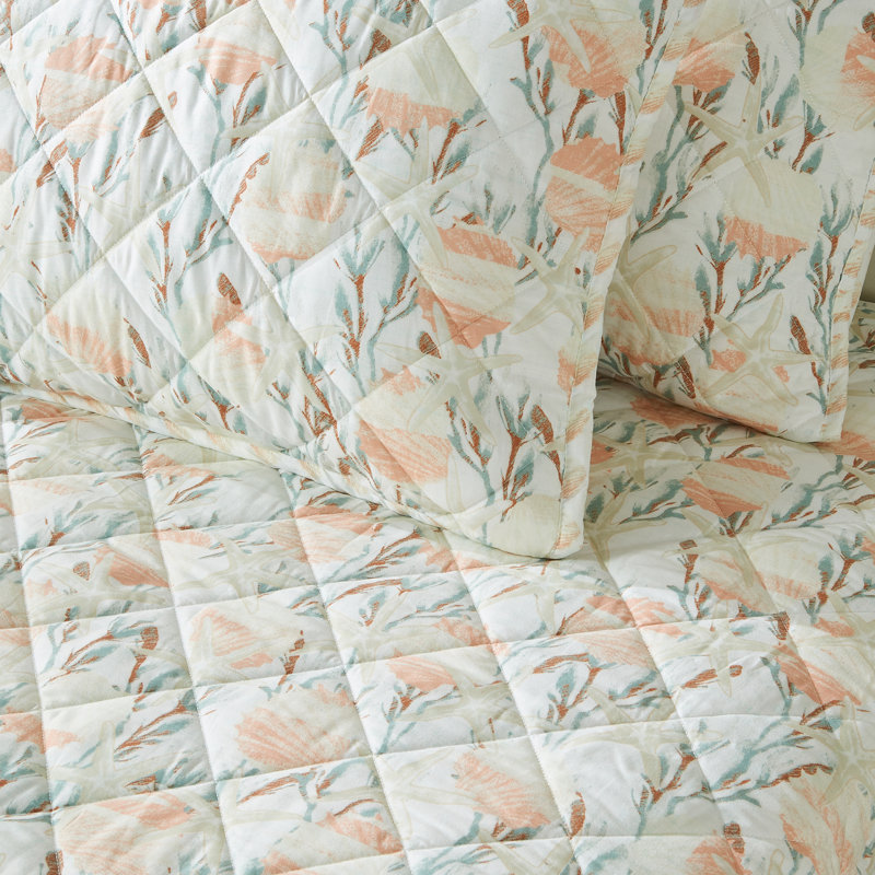 Twin Peach Shells Reversible Microfiber Quilt Set