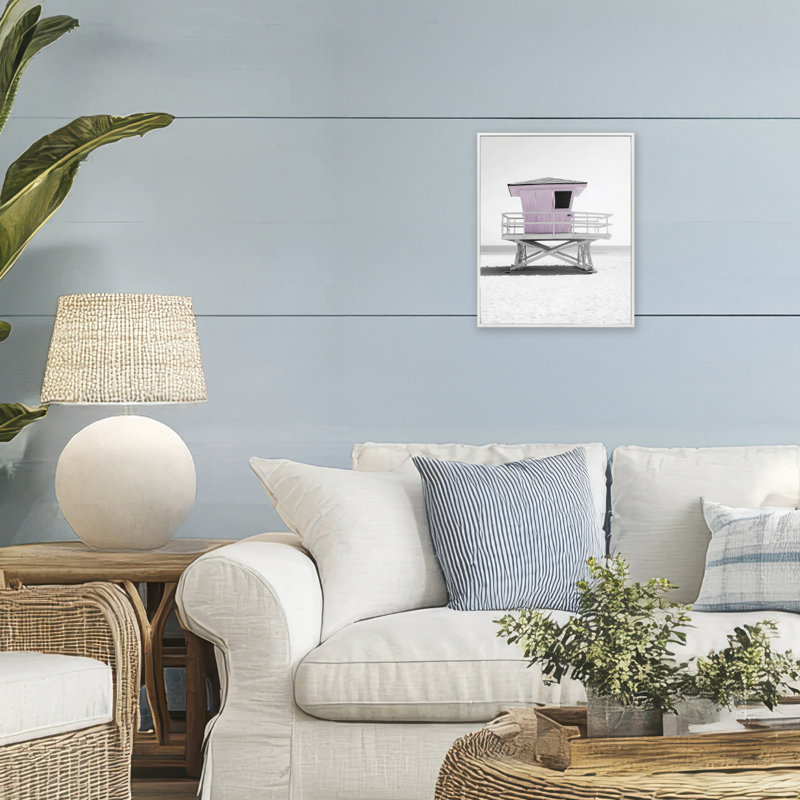 Giclée encadrée «Lifeguard Station» par Annabelle Hall, H 14 po x l 11 po, Estampe numérique encadrée blanc bord de mer